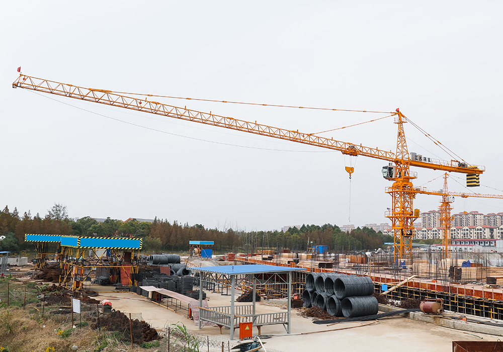 QTZ125 (6015) Topkit Construction Tower Crane 10t Capacité de chargement