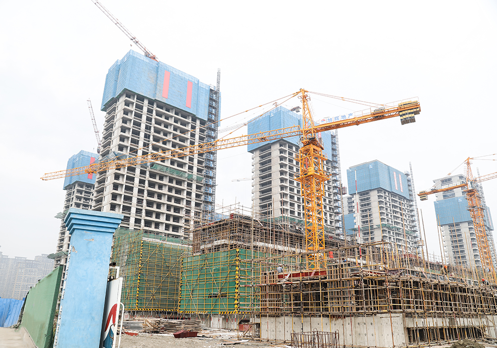 QTZ200 (6030、7020) Topkit Tower Crane 10 / 12T Longueur 60 / 70m